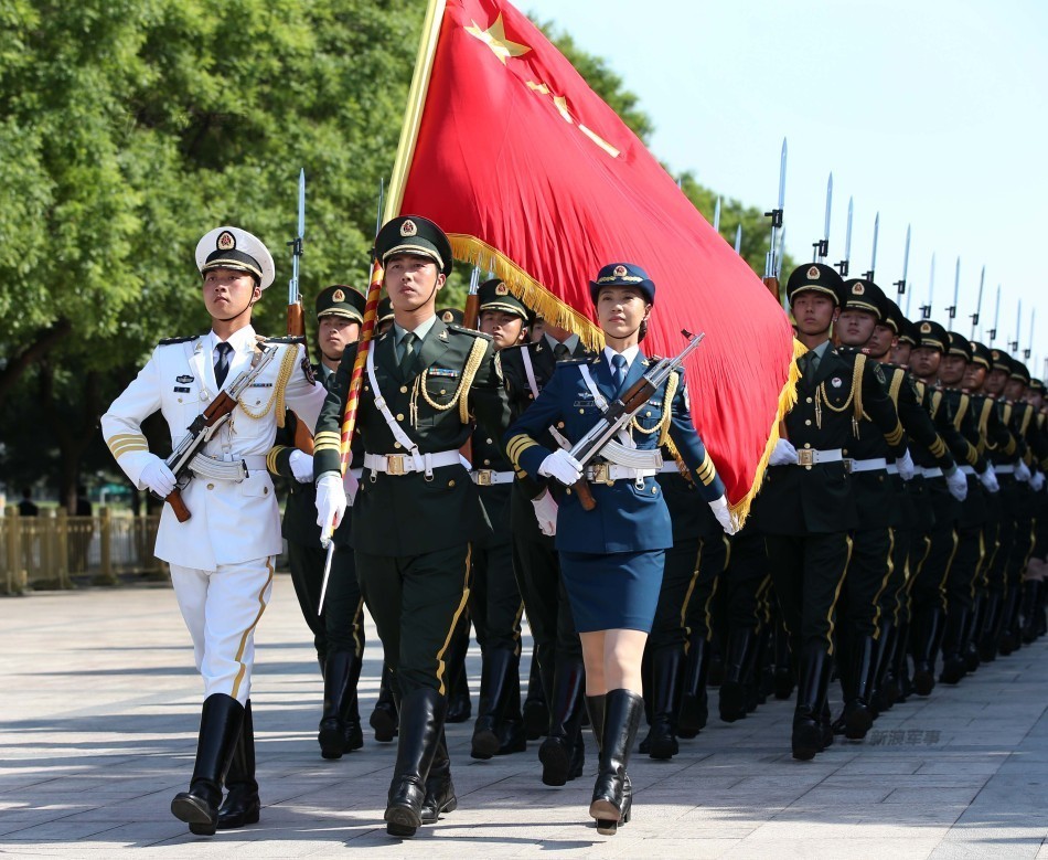 檢閱女兵儀仗隊，榮耀與力量的展現(xiàn)，檢閱女兵儀仗隊，榮耀與力量的璀璨瞬間