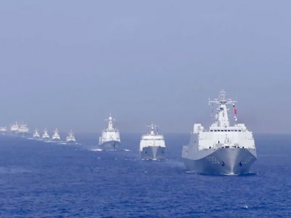 人民海軍成立70周年閱兵，輝煌成就與堅定前行，人民海軍成立70周年閱兵，輝煌成就鑄就，堅定前行展雄姿