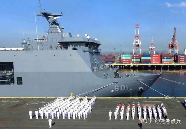 中國海軍節(jié)閱兵，展現(xiàn)中國力量的壯麗畫卷——紀念中國海軍節(jié)2022年盛大閱兵活動，中國海軍節(jié)盛大閱兵，展現(xiàn)力量與榮耀的壯麗畫卷 2022年紀念活動回顧